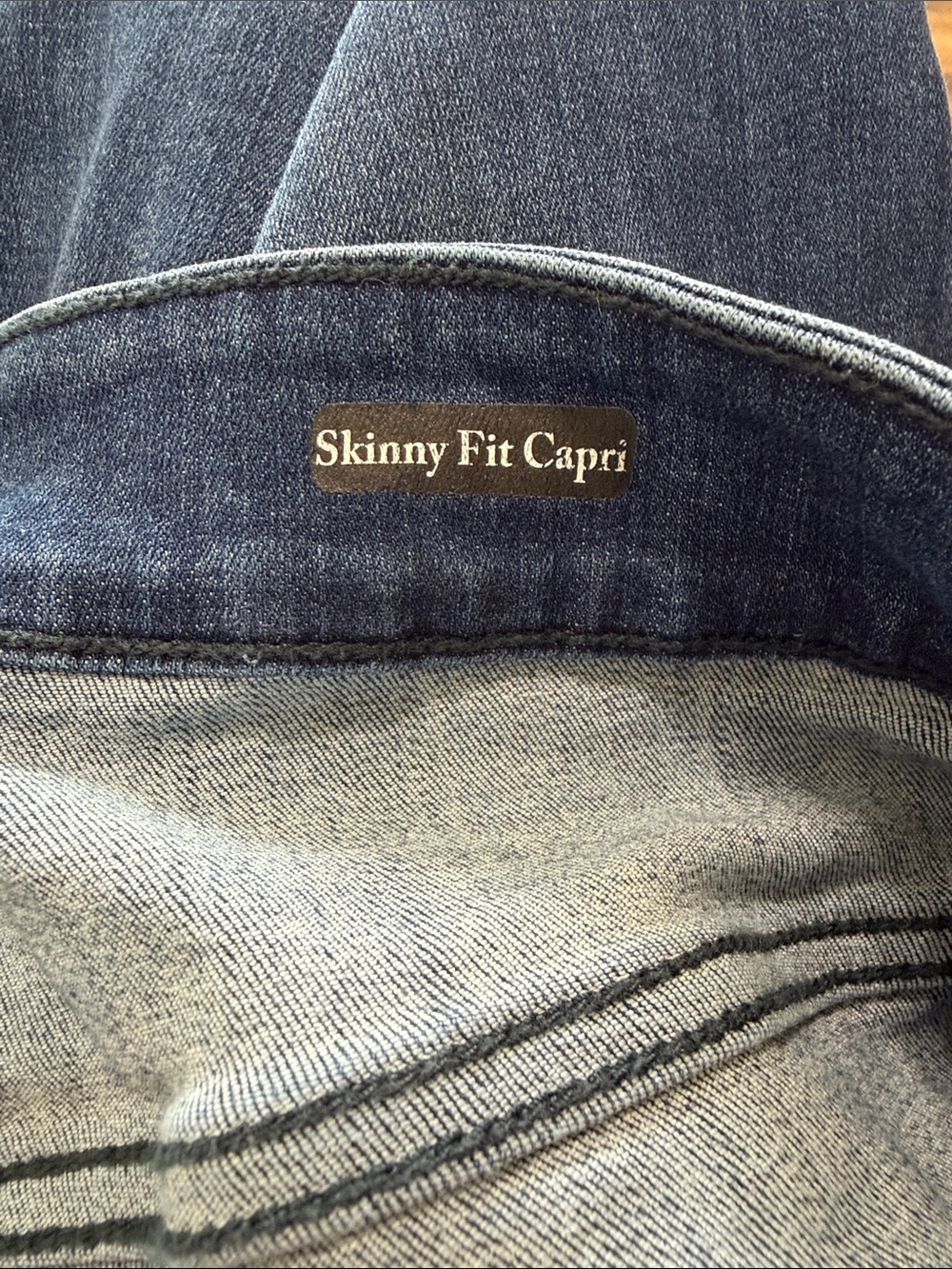 Judy Blue Skinny Fit Capri Jeans - Picture 7 of 8